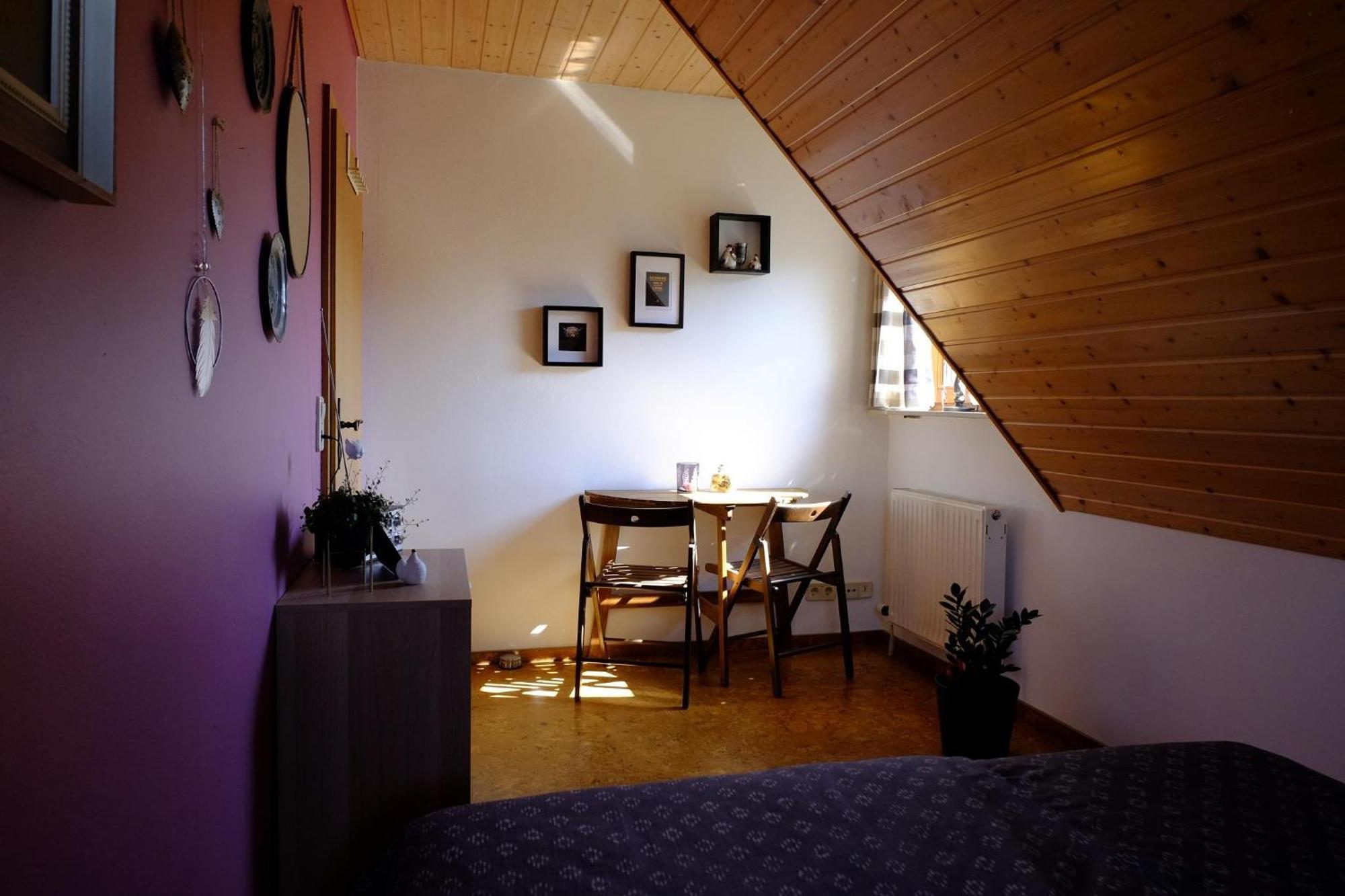Schwarzwild - Ferienwohnung Und Ferienzimmer Baiersbronn Quarto foto